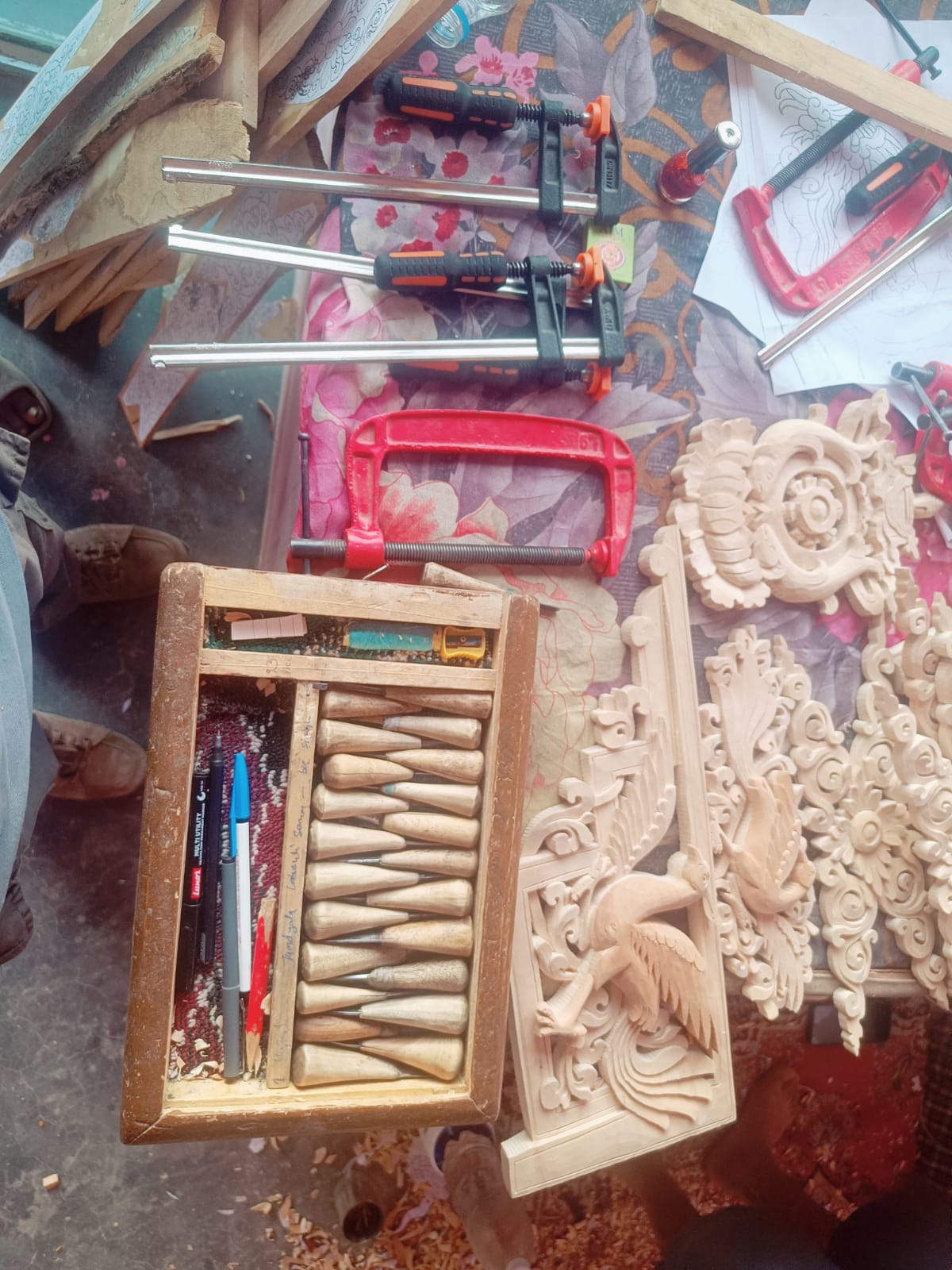 Ladakh Shingskos wood carving 3